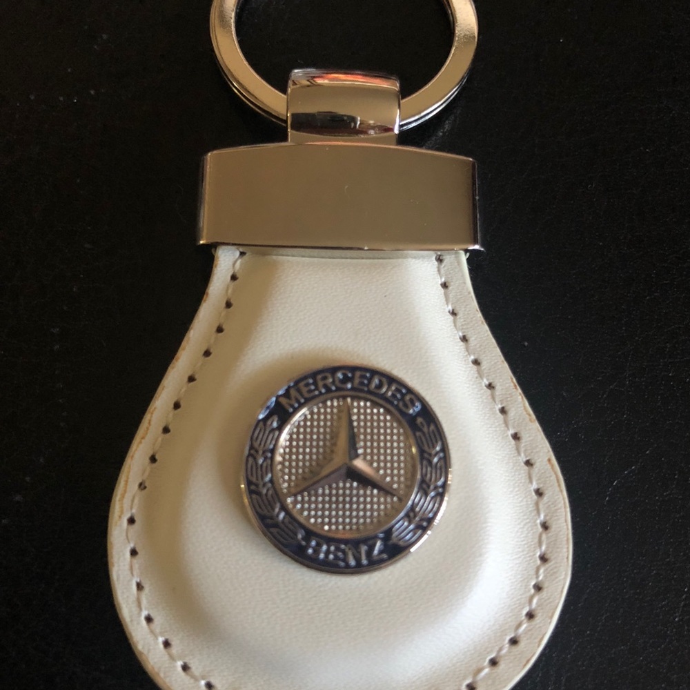 Keychain - Picture 1 of 2
